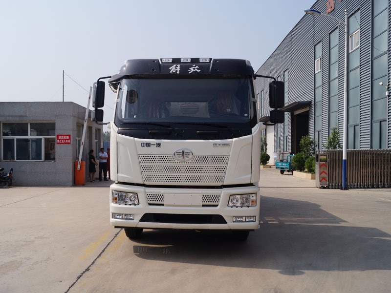 纯电动压缩式垃圾车 YYD5120ZYSCBEV(正前)